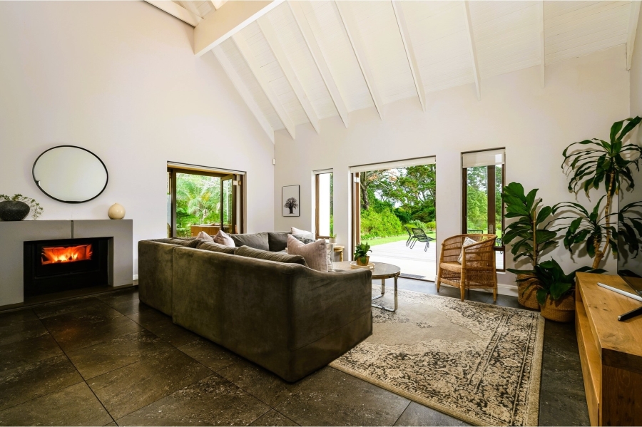5 Bedroom Property for Sale in Theescombe Eastern Cape